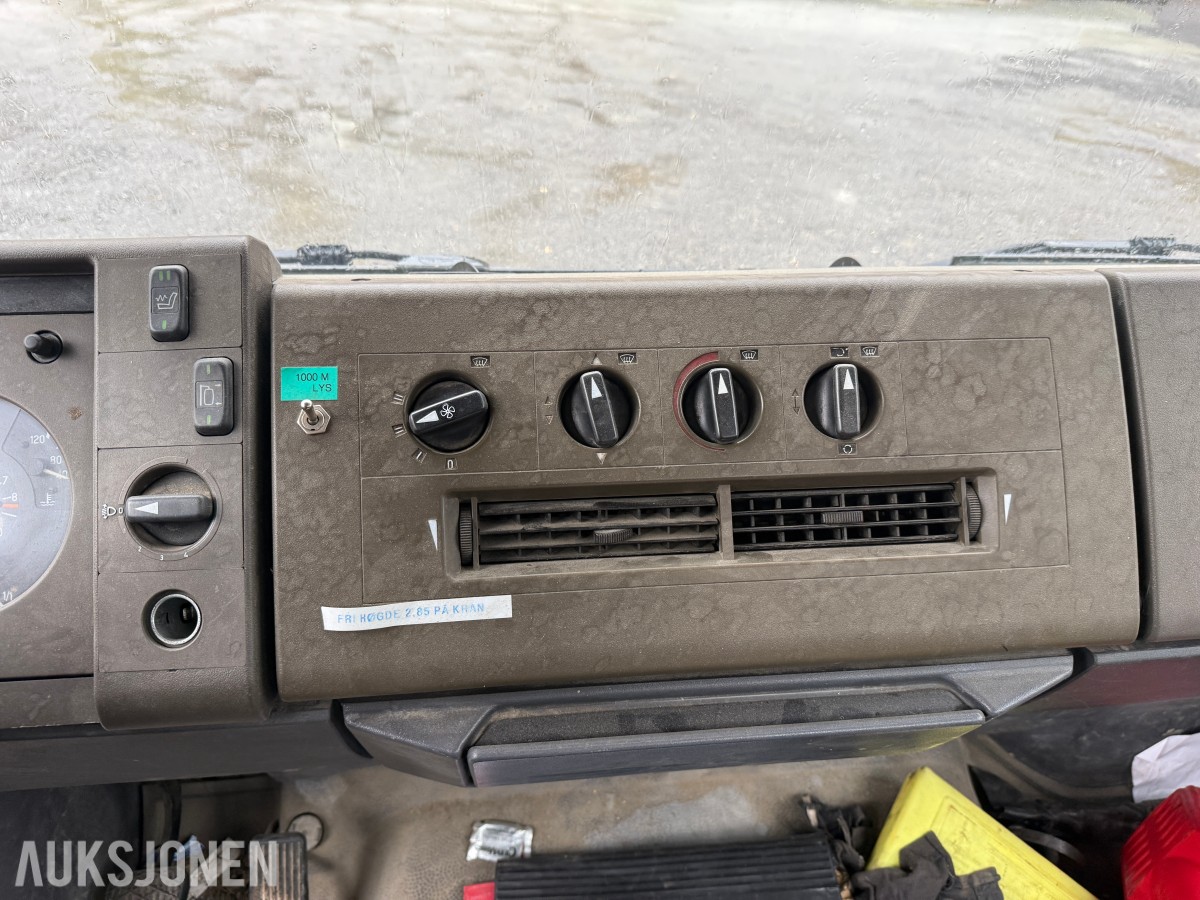 2001 Mercedes-Benz 814 k -HIAB 060-2 kran - Eu-godkjent