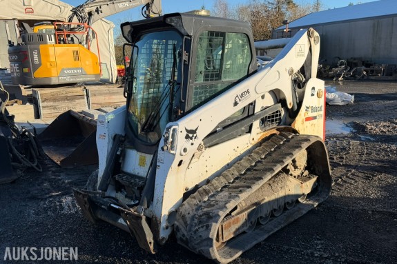 2018 Bobcat T770 Highflow med skuffer, ploger, snøfreser og pallegafler
