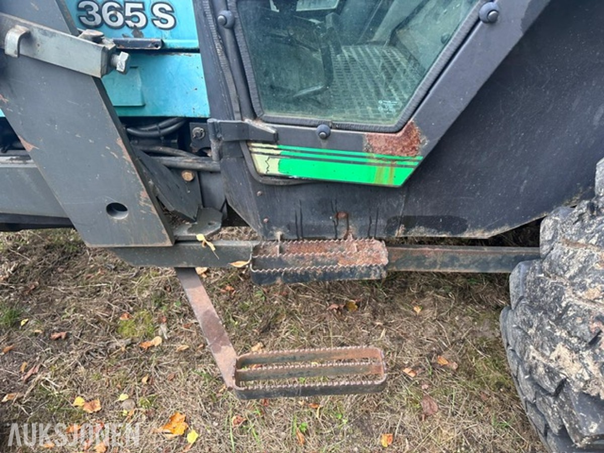 1996 Valmet 365 S traktor med Quicke 620 frontlaster.