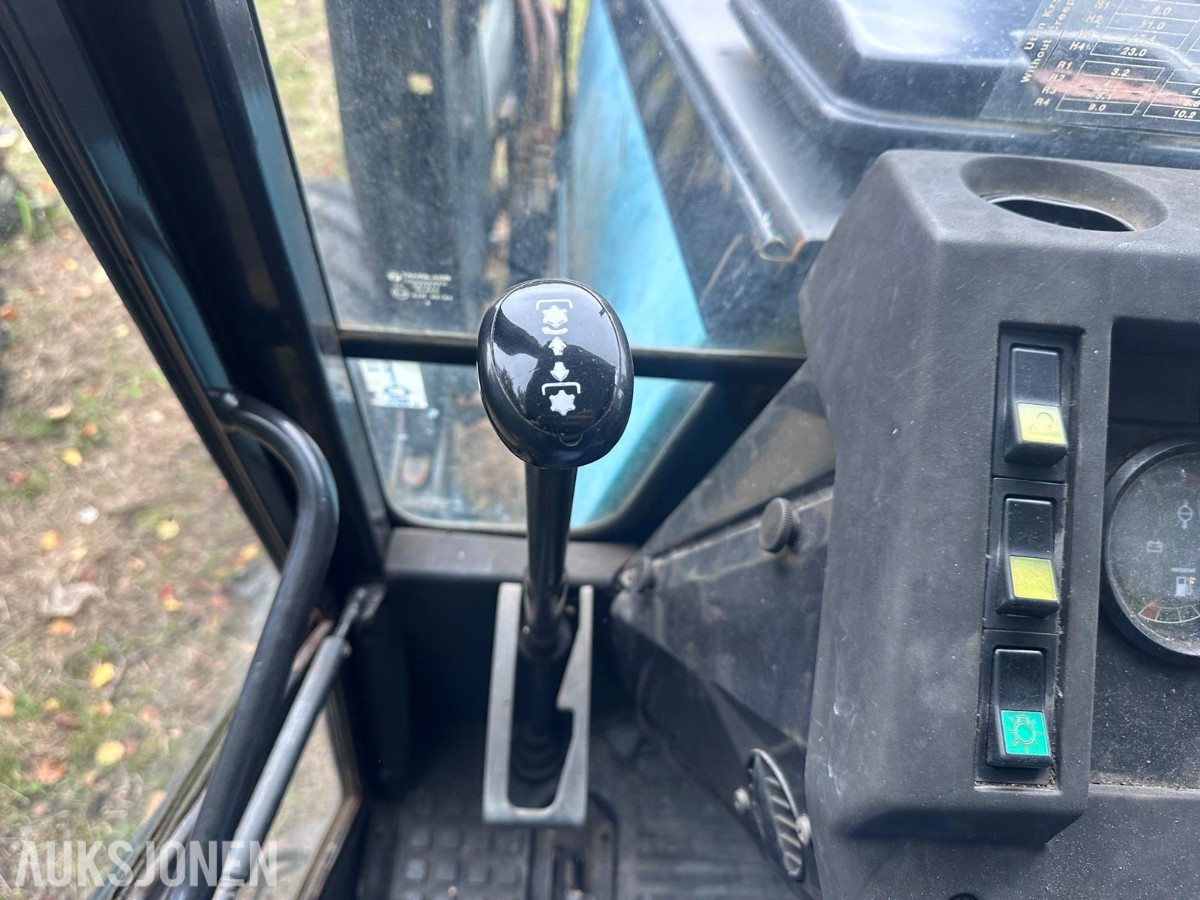 1996 Valmet 365 S traktor med Quicke 620 frontlaster.