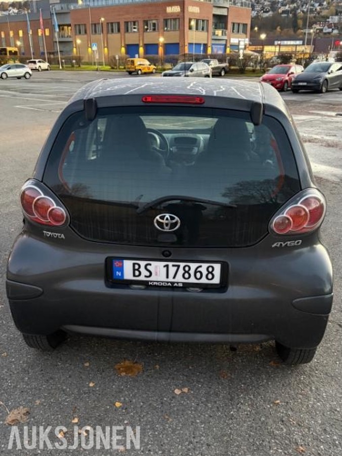 2011 Toyota Aygo 1.0 Bensin 68hk 136000km EU ok til 05.2027