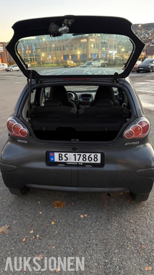 2011 Toyota Aygo 1.0 Bensin 68hk 136000km EU ok til 05.2027