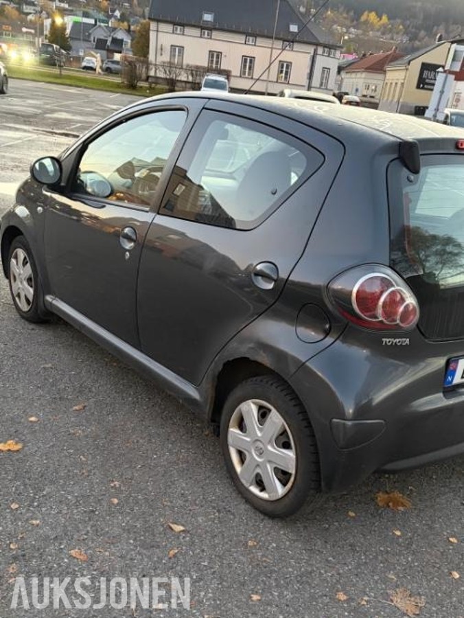 2011 Toyota Aygo 1.0 Bensin 68hk 136000km EU ok til 05.2027