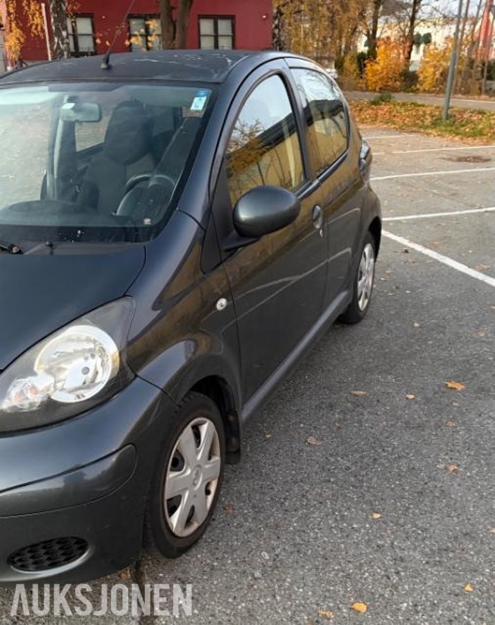 2011 Toyota Aygo 1.0 Bensin 68hk 136000km EU ok til 05.2027