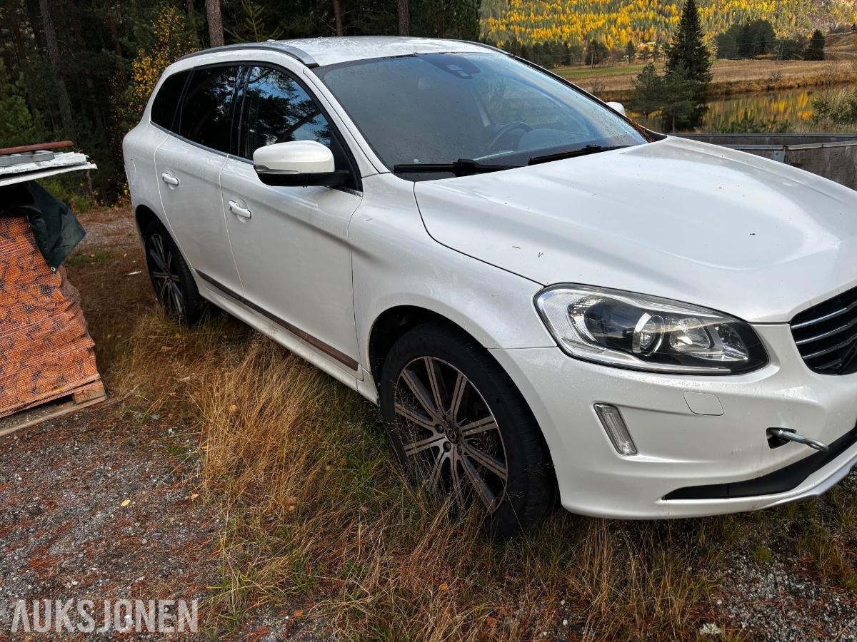 2014 Volvo XC 60 D4 163hk AWD Automat Reparasjonsobjekt