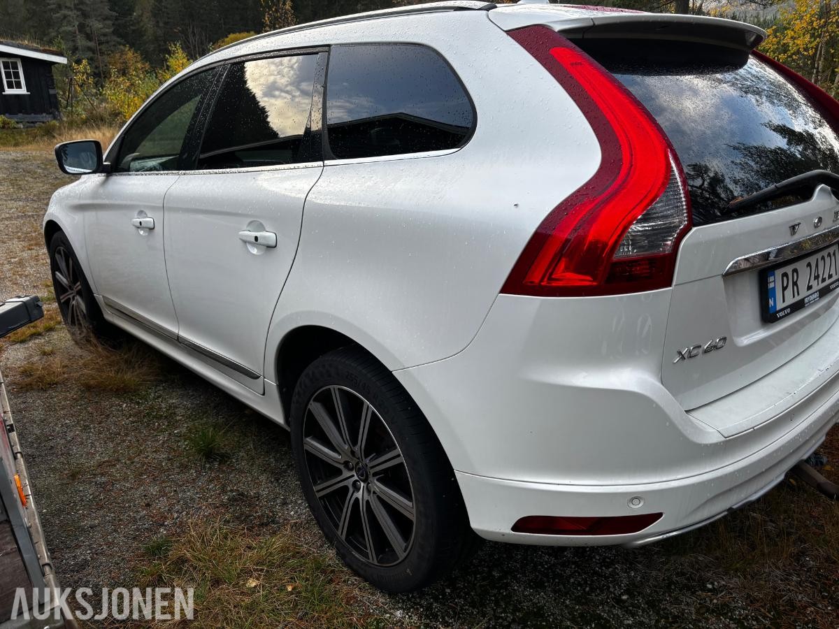 2014 Volvo XC 60 D4 163hk AWD Automat Reparasjonsobjekt