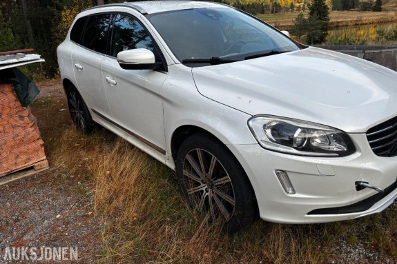 2014 Volvo XC 60 D4 163hk AWD Automat Reparasjonsobjekt 