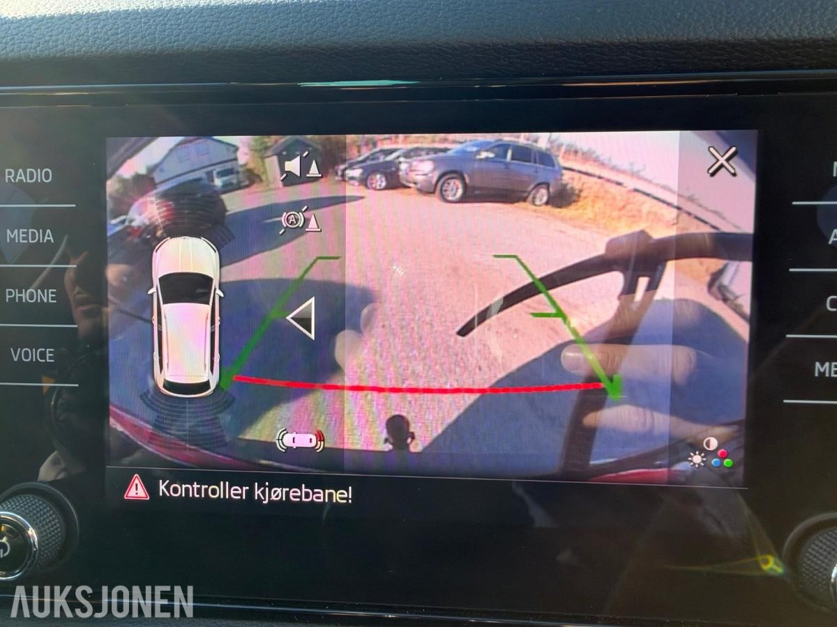 2019 SKODA KAROQ 1.6 TDI DSG HENGERFESTE SKINN KAMERA